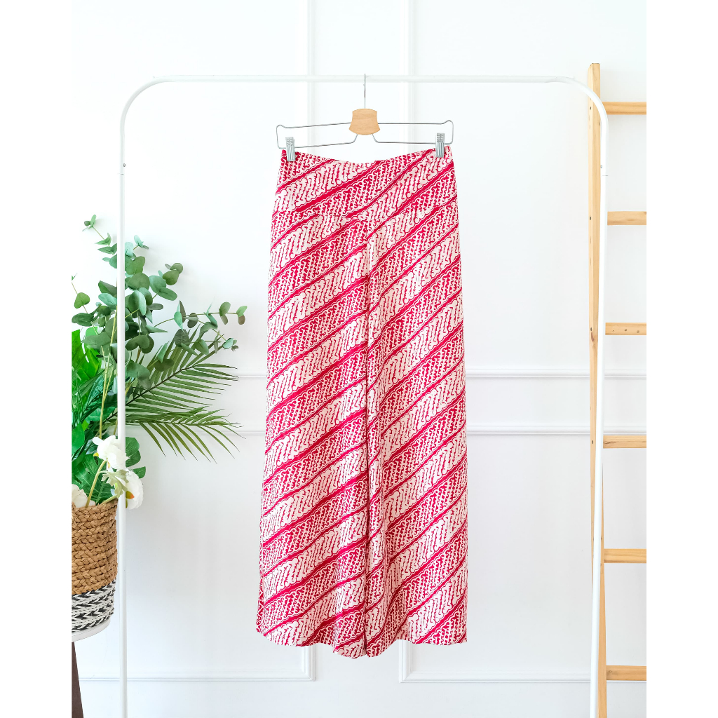 Women's Basic Batik Pastel Culottes By Caviarwear